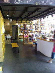 南充及周边地区专业鞋店展柜生产与制作——以高坪区联创展示制品厂为例